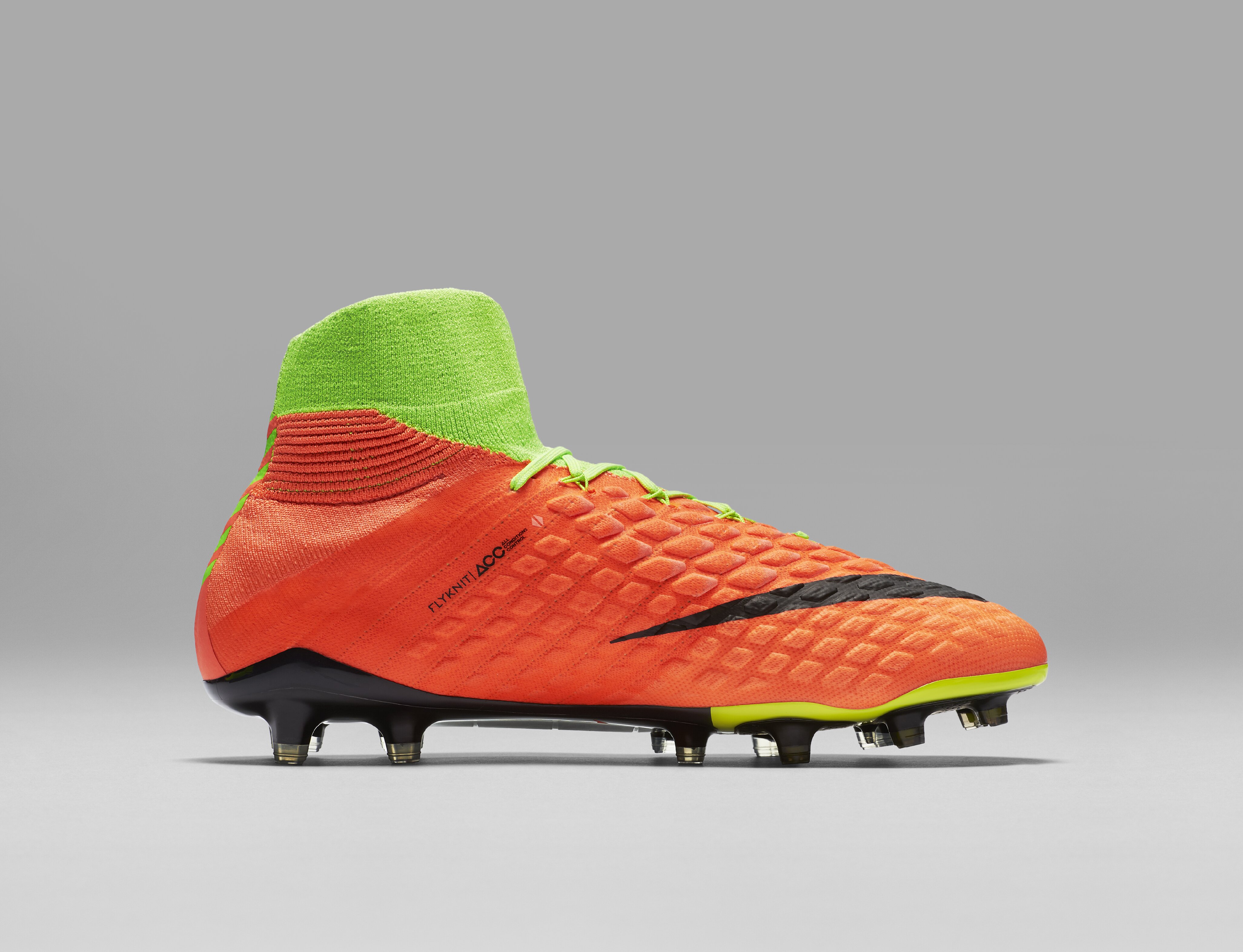 nuove scarpe da calcio nike